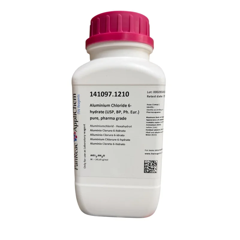 Aluminio Cloruro 6-hidrato (USP, BP, Ph. Eur.) puro, grado farma. Envase plástico de 1Kg. CAS 7784-13-6 . CODIGO DE COMPRA: PANR141097.1210